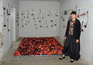 Marion Menzel, Kunstausstellung Blumen für Maria